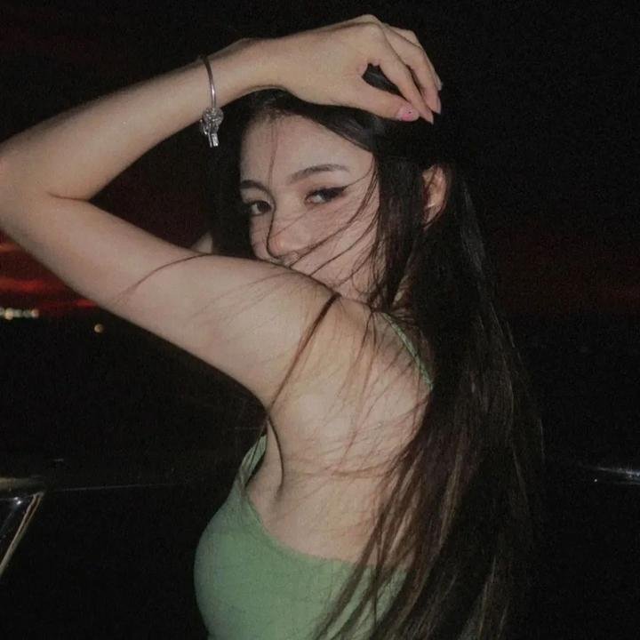 阳光下的影子